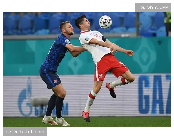 斯洛伐克足球崛起：独立后新一代球星引领国家队迈向新高度