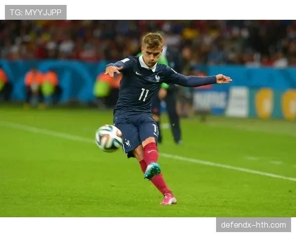 格列兹曼与同代攻击手对比解析：全面性与稳定性是否更突出